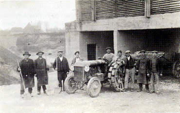 „Gmeinwerch“ in der Griengrube Lattrigen um 1930